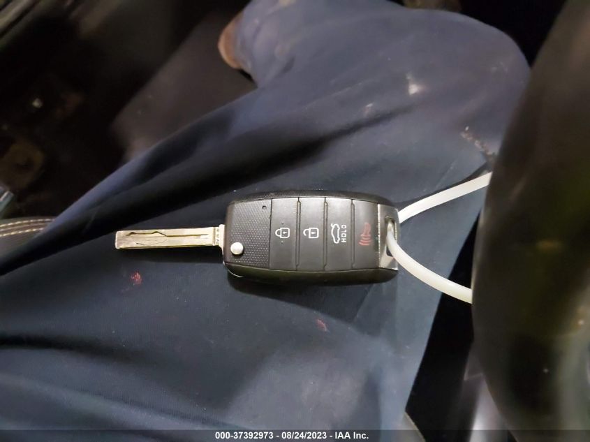 2014 KIA SOUL + - KNDJP3A52E7040445