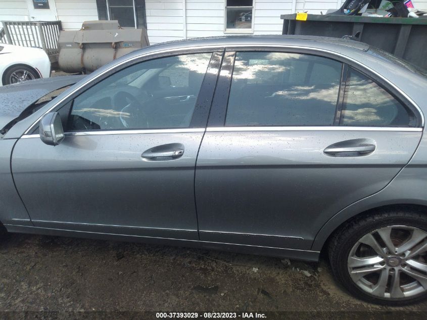 2013 MERCEDES-BENZ C-CLASS C 300 - WDDGF8AB9DF975438