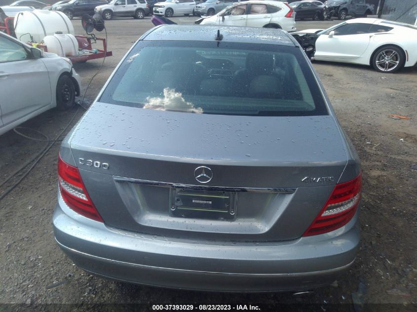 2013 MERCEDES-BENZ C-CLASS C 300 - WDDGF8AB9DF975438
