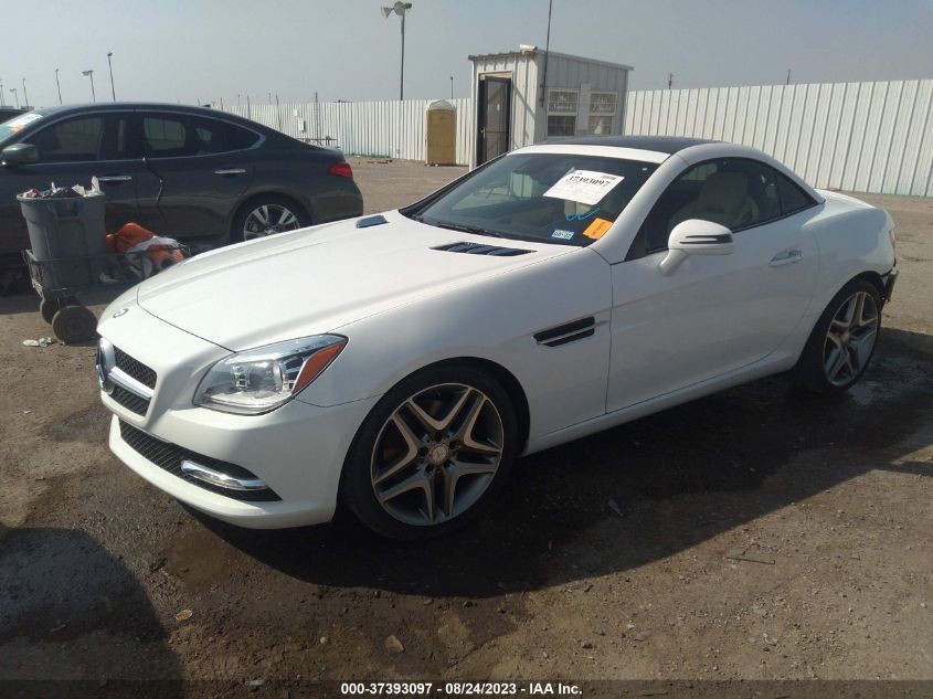2016 MERCEDES-BENZ SLK SLK 300 - WDDPK3JA0GF122405