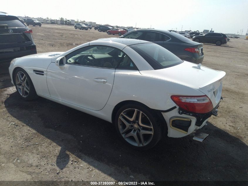 2016 MERCEDES-BENZ SLK SLK 300 - WDDPK3JA0GF122405