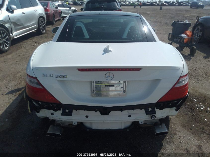 2016 MERCEDES-BENZ SLK SLK 300 - WDDPK3JA0GF122405
