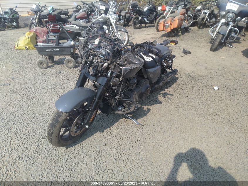 2022 HARLEY-DAVIDSON FLHXST - 1HD1ABL29NB602965