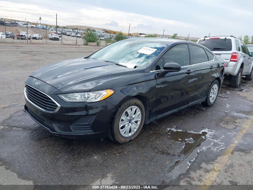 3FA6P0G79LR112301 Ford Fusion S 2