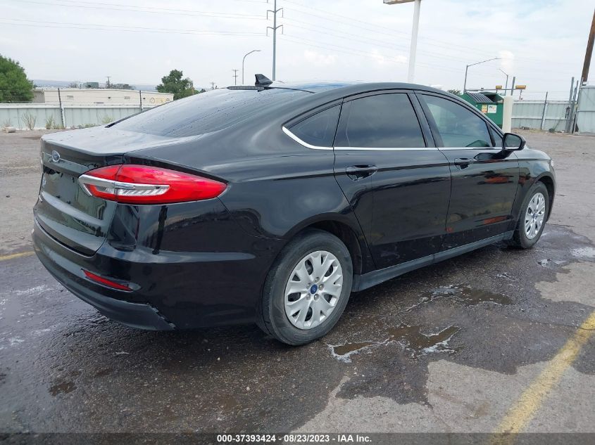 3FA6P0G79LR112301 Ford Fusion S 4