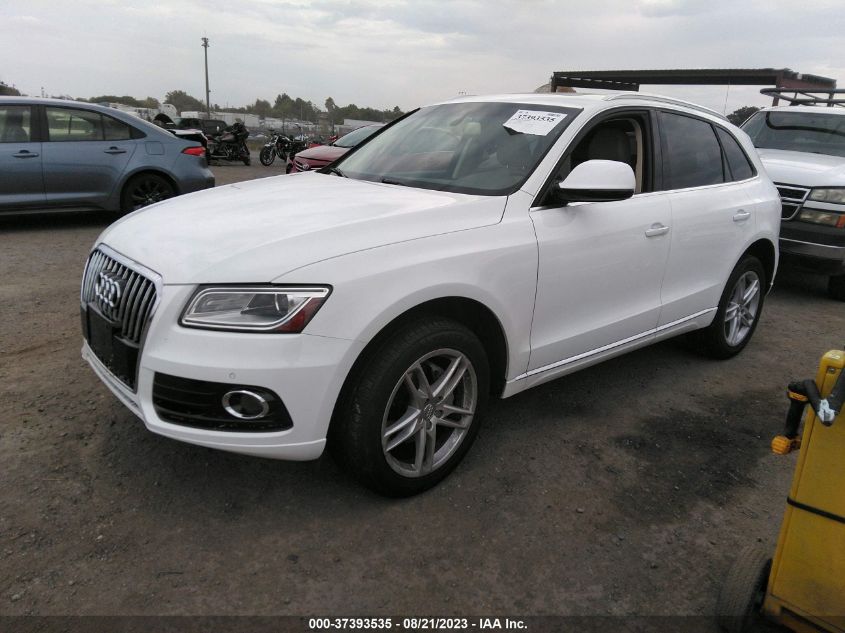 WA1LFAFP4FA068854 2015 AUDI Q5 - Image 2