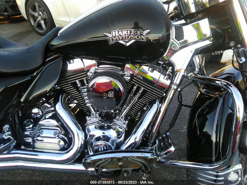 2012 HARLEY-DAVIDSON FLHRC ROAD KING CLASSIC 1HD1FRM35CB682263
