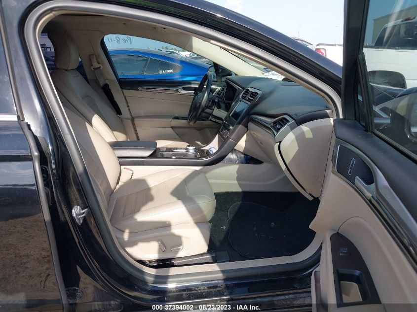2017 FORD FUSION SE - 3FA6P0T95HR371625