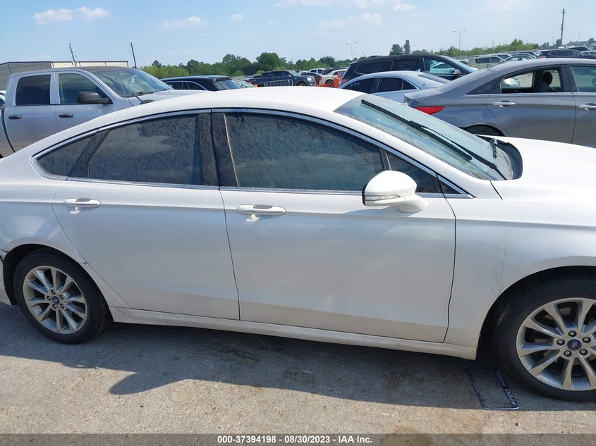 VIN 3FA6P0HD0HR245993 2017 FORD FUSION SE