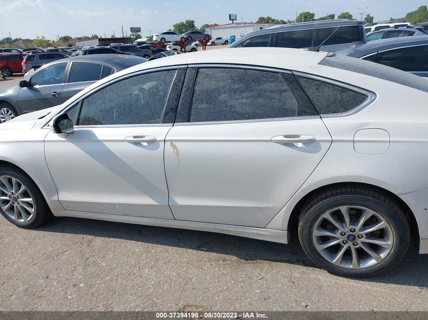 VIN 3FA6P0HD0HR245993 2017 FORD FUSION SE