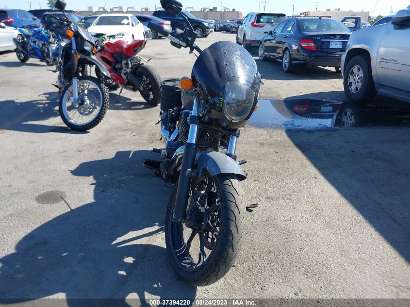 2022 INDIAN MOTORCYCLE CO. CHIEF DARK HORSE ABS 56KDMABH9N3003414