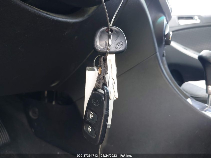 2013 HYUNDAI ACCENT SE - KMHCU5AE5DU083119