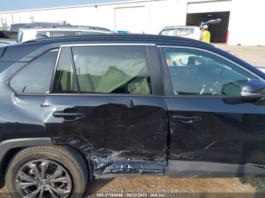 VIN 4T3B6RFV9NU073790 2022 TOYOTA RAV4 HYBRID XLE PREMIUM