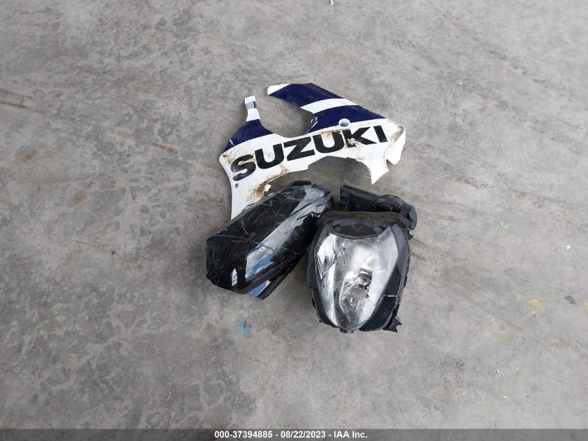 2004 SUZUKI GSX-R1000 JS1GT75A242108088