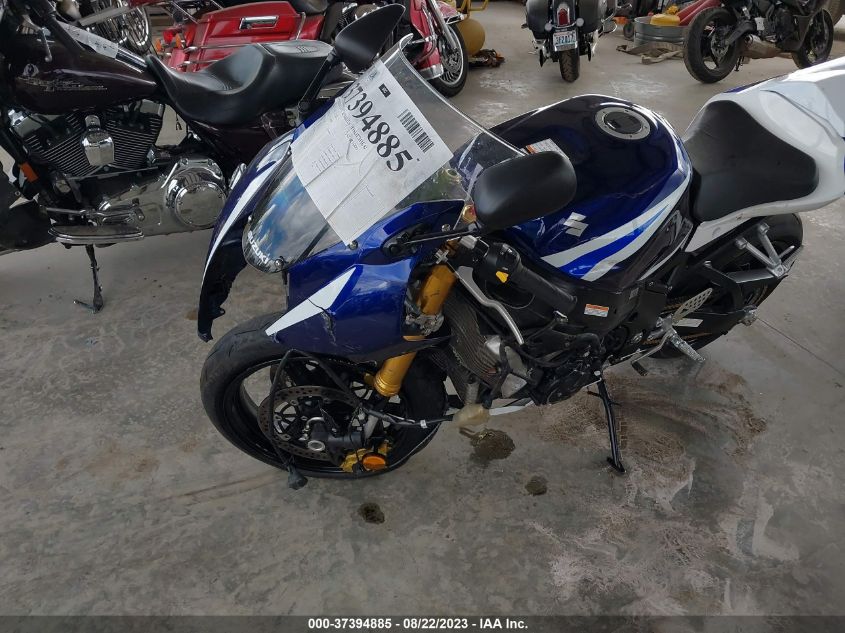 2004 SUZUKI GSX-R1000 JS1GT75A242108088
