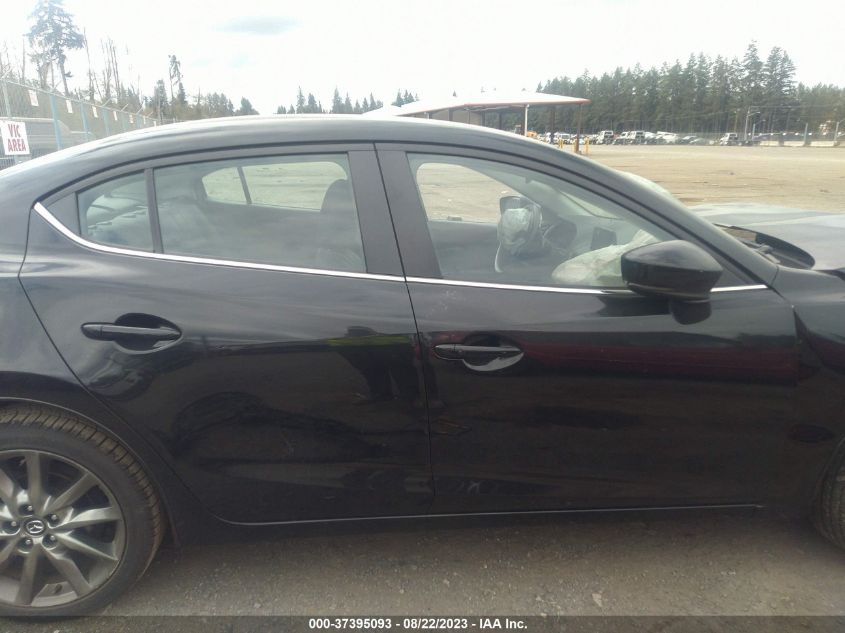 2018 MAZDA MAZDA3 4-DOOR TOURING - 3MZBN1V37JM230147