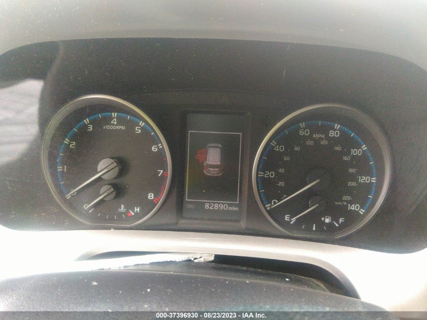 2017 TOYOTA RAV4 XLE - JTMWFREV0HJ108450
