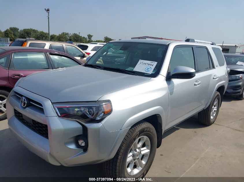2021 TOYOTA 4RUNNER SR5 - JTEEU5JR3M5233220