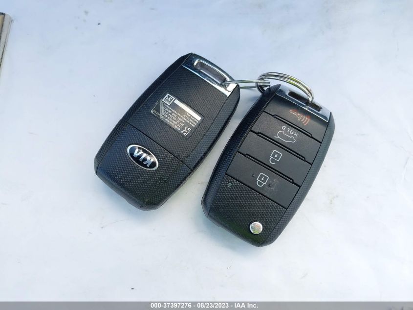 2016 KIA SOUL + - KNDJP3A58G7831095