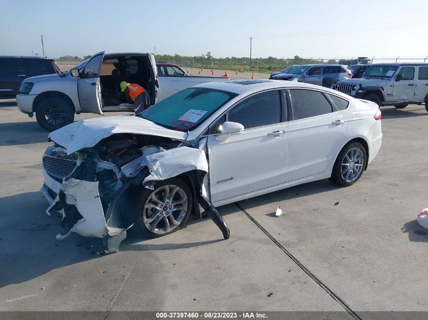 2019 FORD FUSION HYBRID TITANIUM - 3FA6P0RU4KR139682