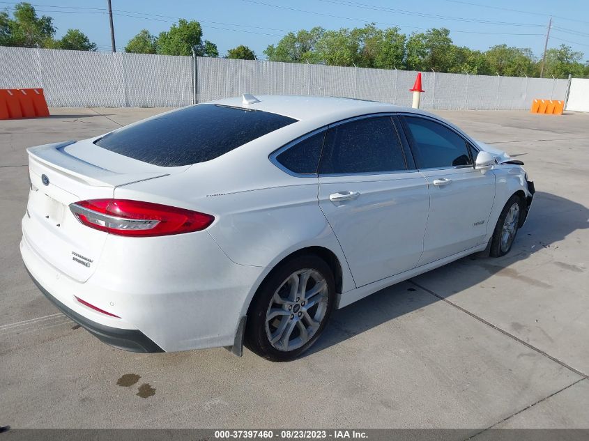 2019 FORD FUSION HYBRID TITANIUM - 3FA6P0RU4KR139682