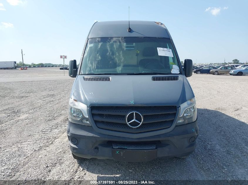 2018 MERCEDES-BENZ SPRINTER CARGO VAN - WD3PE7CD1JP638283