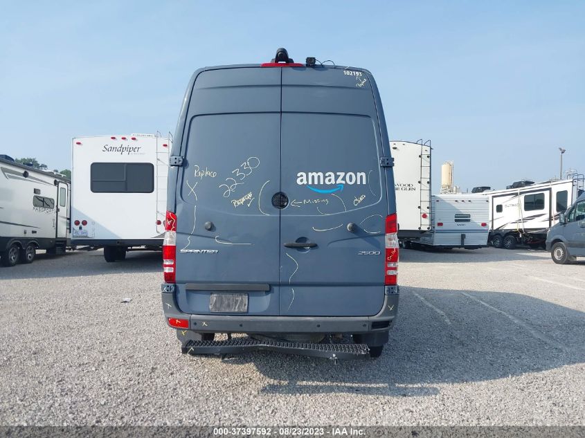 2018 MERCEDES-BENZ SPRINTER CARGO VAN - WD3PE7CD5JP639162