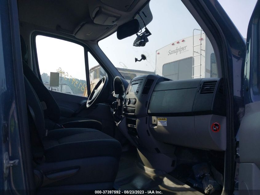 2018 MERCEDES-BENZ SPRINTER CARGO VAN - WD3PE7CD5JP639162