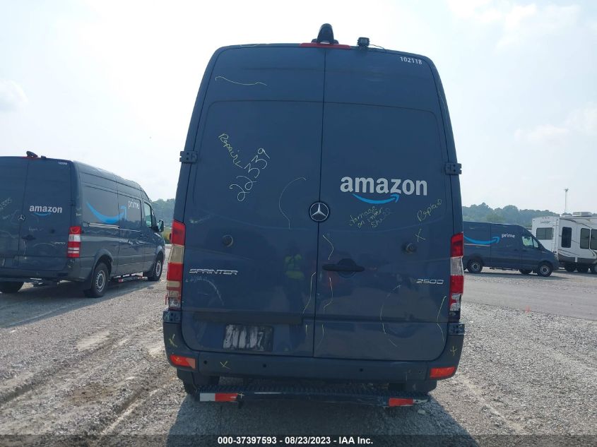2018 MERCEDES-BENZ SPRINTER CARGO VAN - WD3PE7CD5JP633314