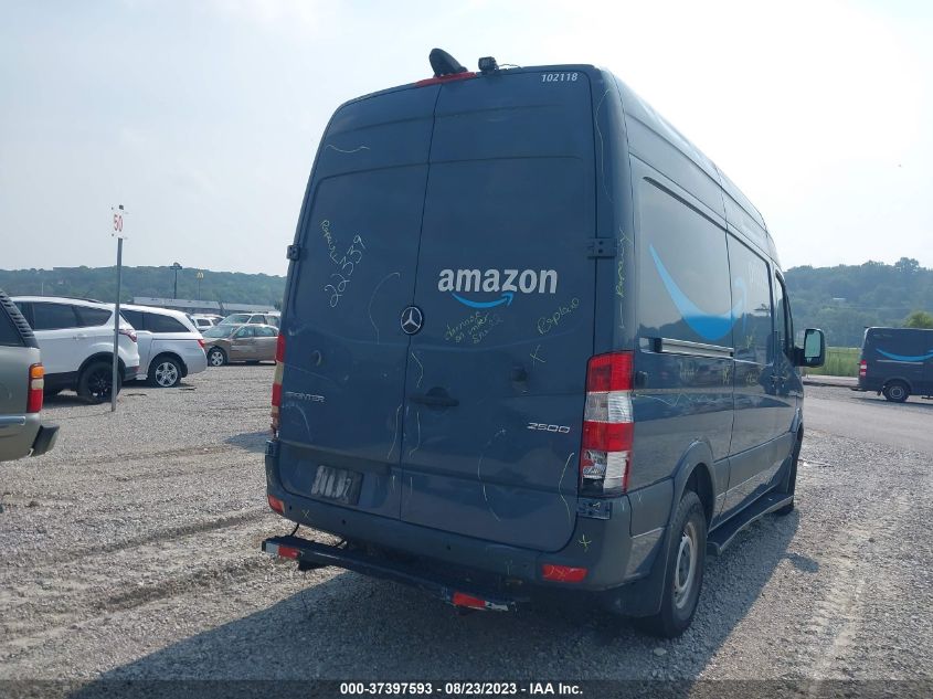 2018 MERCEDES-BENZ SPRINTER CARGO VAN - WD3PE7CD5JP633314