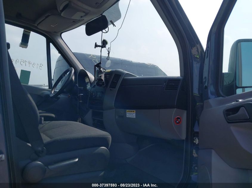2018 MERCEDES-BENZ SPRINTER CARGO VAN - WD3PE7CD5JP633314