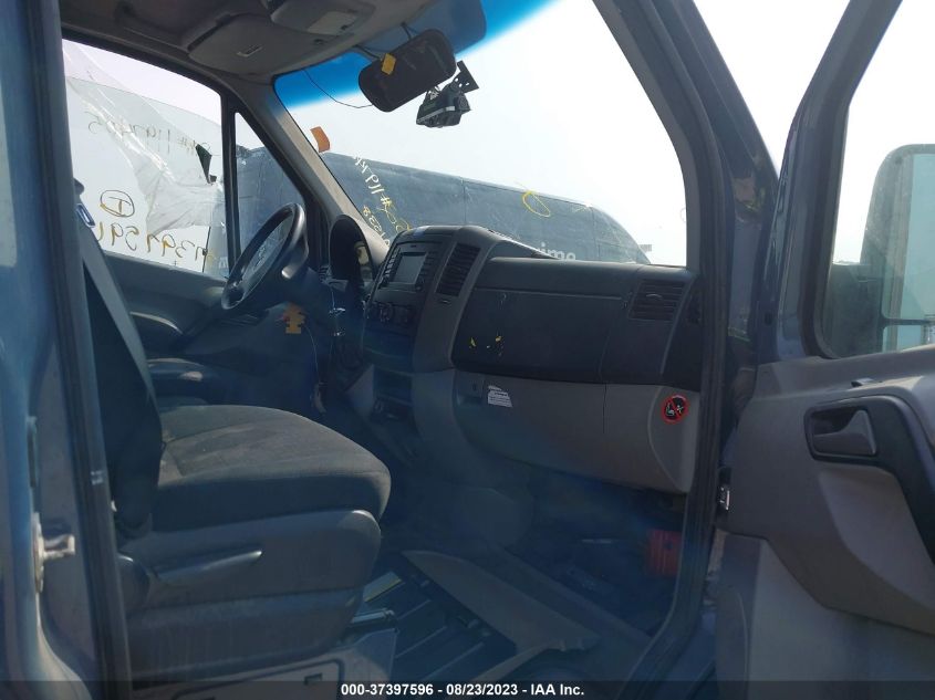 2018 MERCEDES-BENZ SPRINTER CARGO VAN WD3PE7CD7JP622363