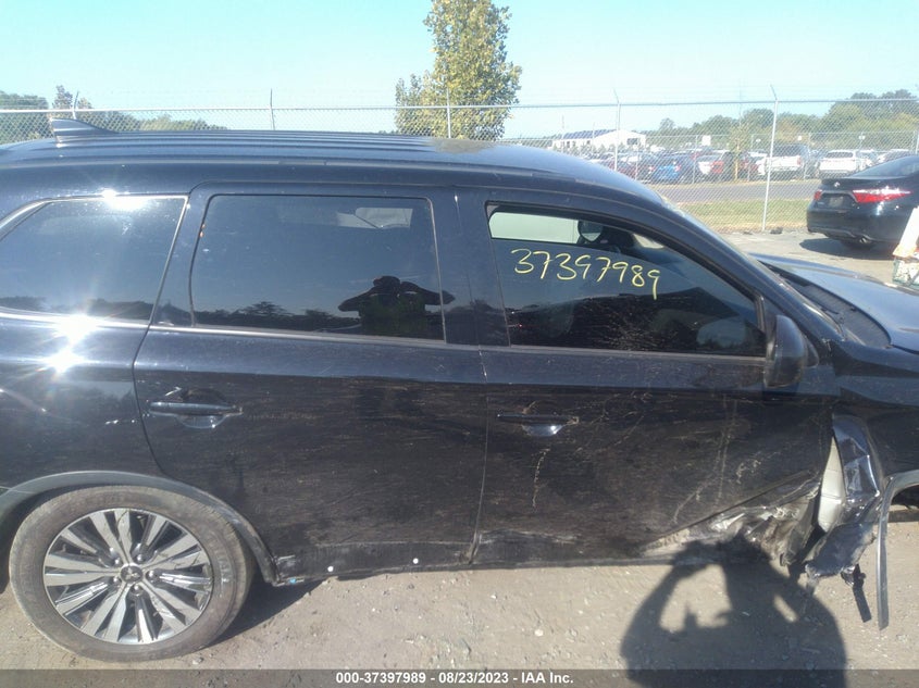 VIN JA4AD2A39KZ025601 2019 MITSUBISHI OUTLANDER ES