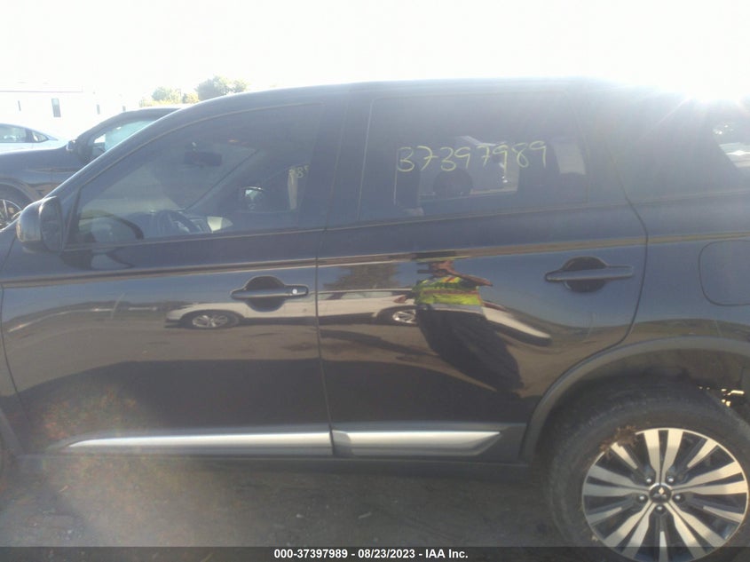 VIN JA4AD2A39KZ025601 2019 MITSUBISHI OUTLANDER ES