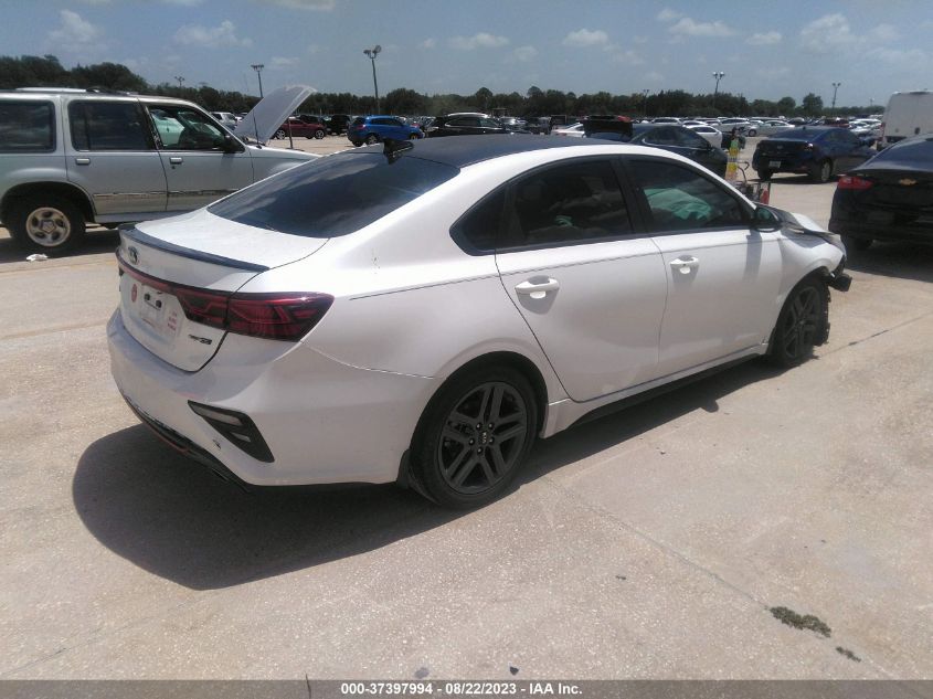 3KPF34AD9ME322577 Kia Forte GT-LINE 4