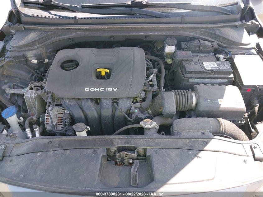 VIN 5NPD84LF4JH301196 2018 HYUNDAI ELANTRA SEL