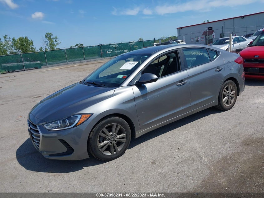 VIN 5NPD84LF4JH301196 2018 HYUNDAI ELANTRA SEL