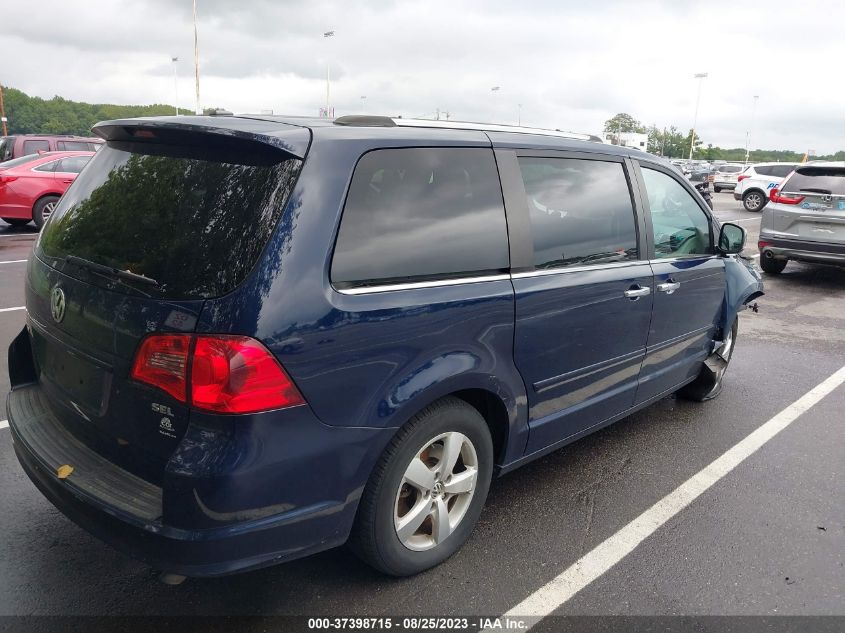 2014 VOLKSWAGEN ROUTAN SEL PREMIUM 2C4RVADG5ER135171