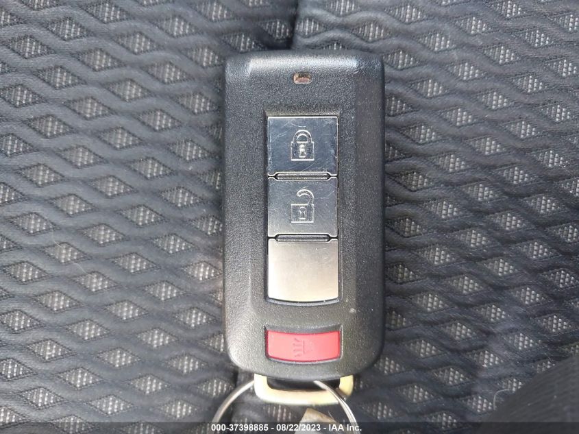2016 MITSUBISHI OUTLANDER SE/SEL/ES - JA4AZ3A38GZ063013