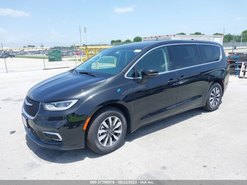 VIN 2C4RC1L77PR575693 2023 CHRYSLER PACIFICA HYBRID TOURING L