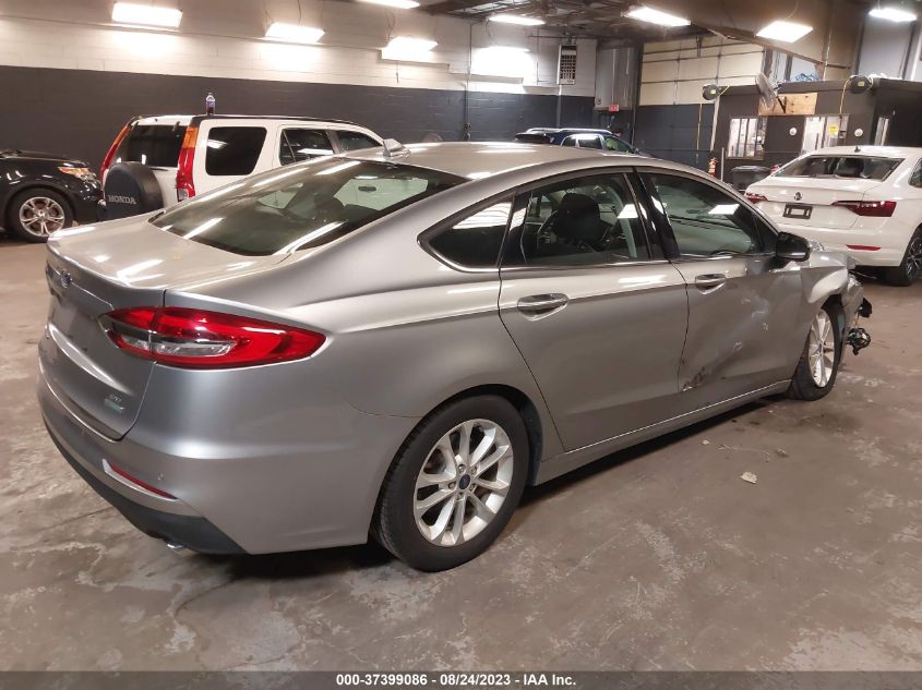 2020 FORD FUSION SE - 3FA6P0HD4LR158364