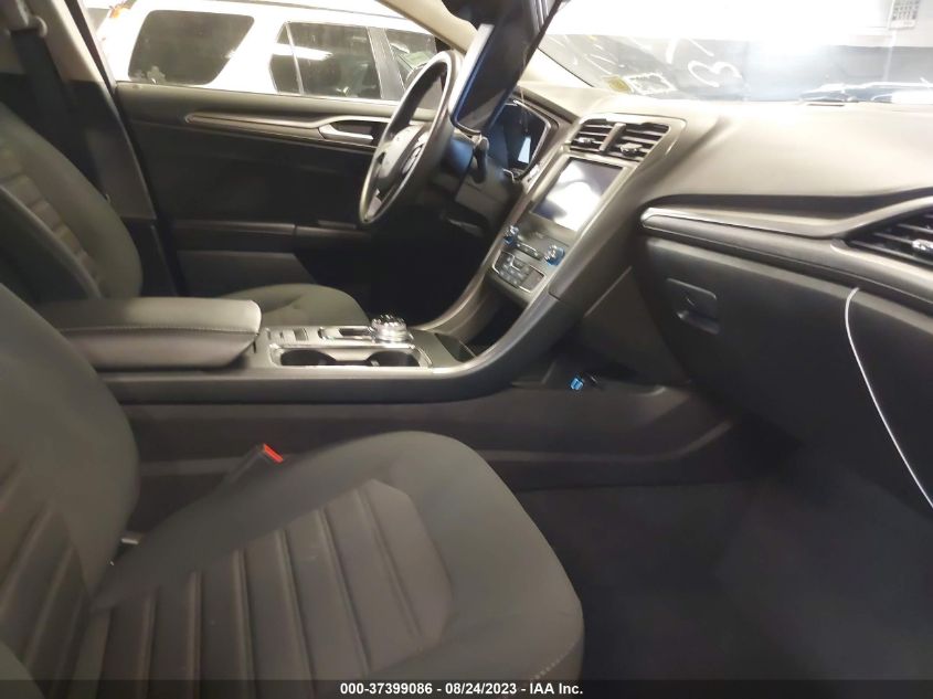 2020 FORD FUSION SE - 3FA6P0HD4LR158364