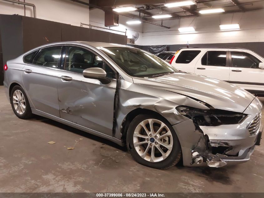 2020 FORD FUSION SE - 3FA6P0HD4LR158364