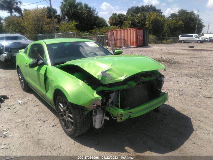 2014 FORD MUSTANG V6 - 1ZVBP8AMXE5305758