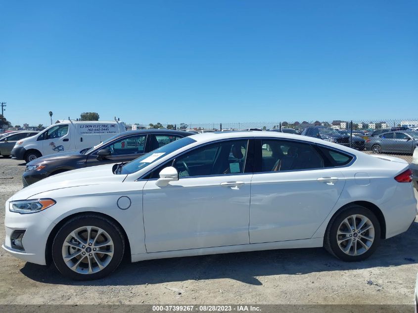2019 FORD FUSION ENERGI TITANIUM - 3FA6P0SU2KR177096