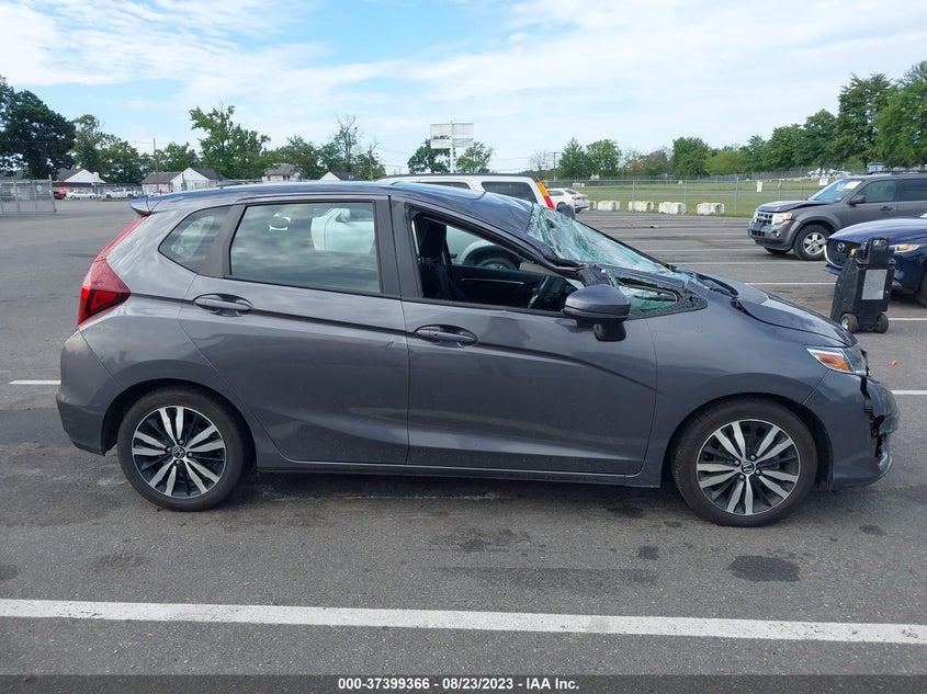VIN 3HGGK5H88JM722137 2018 HONDA FIT EX