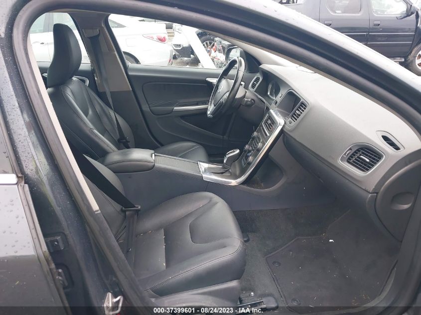 2015 VOLVO S60 T5 DRIVE-E PREMIER - YV140MFB1F1304100