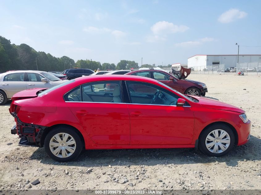 2013 VOLKSWAGEN JETTA SEDAN SE - 3VWDX7AJ4DM377850