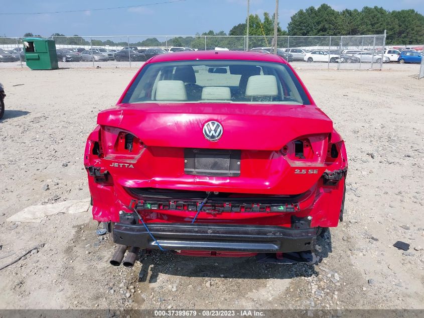 2013 VOLKSWAGEN JETTA SEDAN SE - 3VWDX7AJ4DM377850