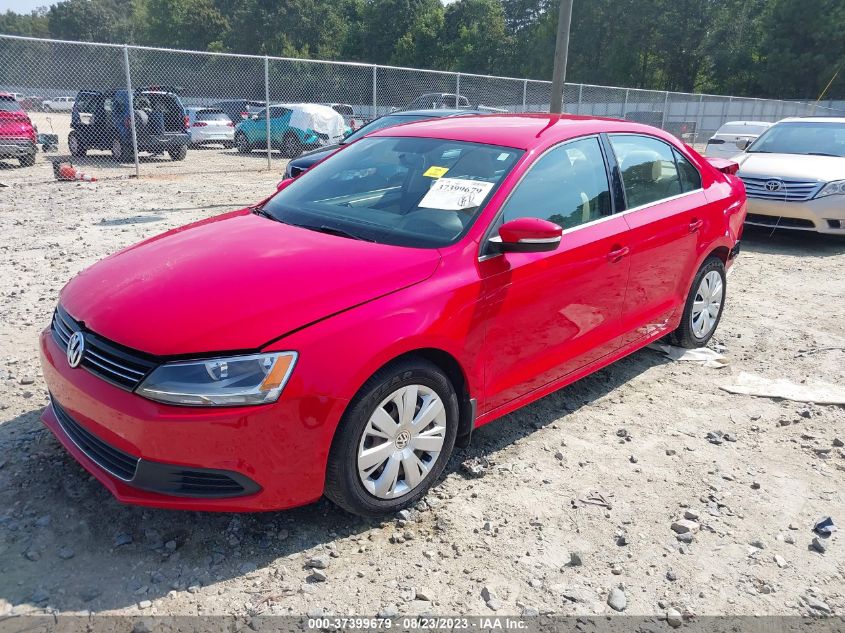 2013 VOLKSWAGEN JETTA SEDAN SE - 3VWDX7AJ4DM377850